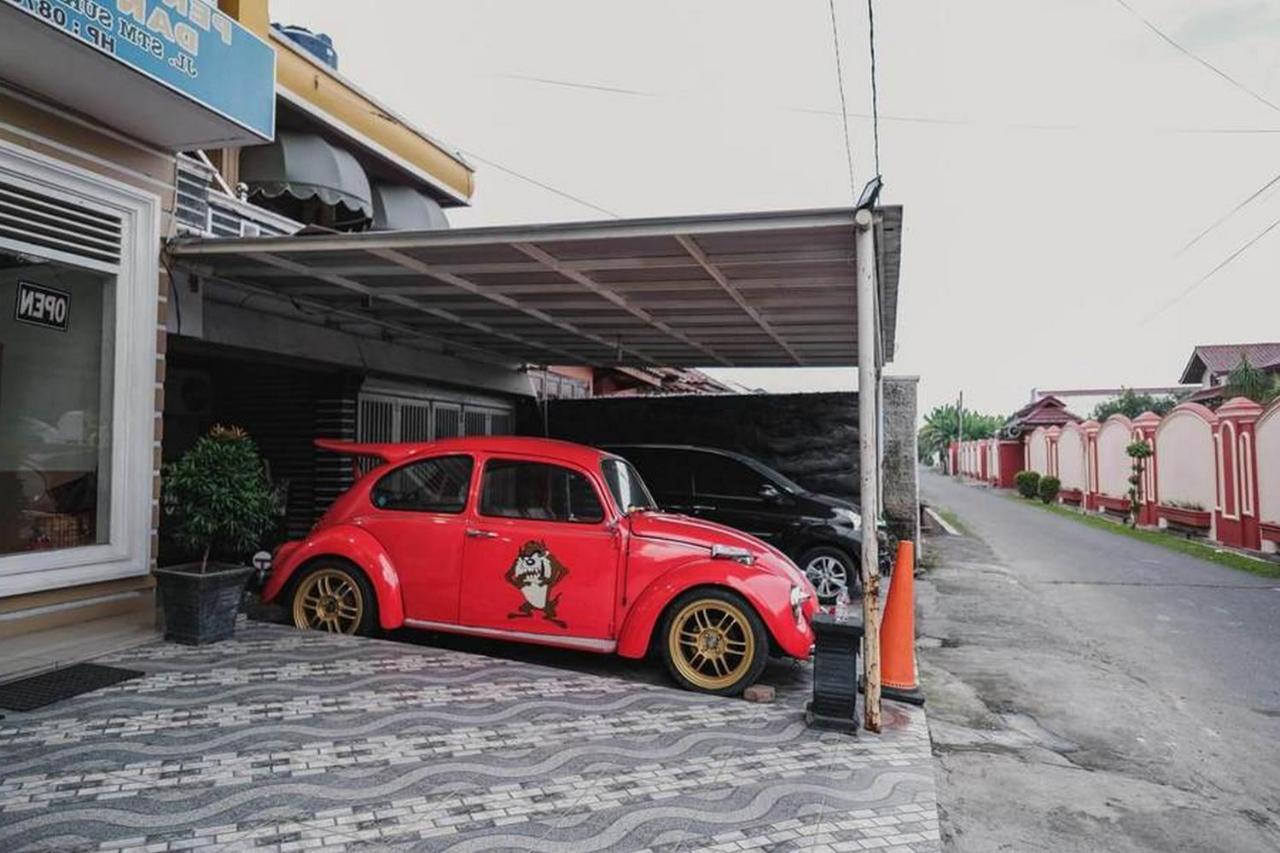 Reddoorz @ Jalan Stm Medan Hotel Exterior photo